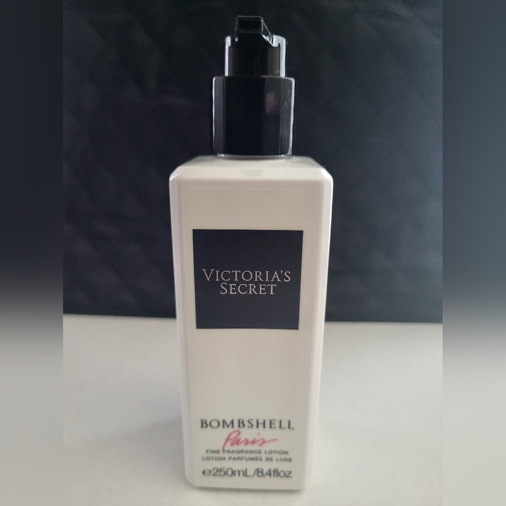 Victoria's Secret Bombshell Paris Fine Fragrance Lotion